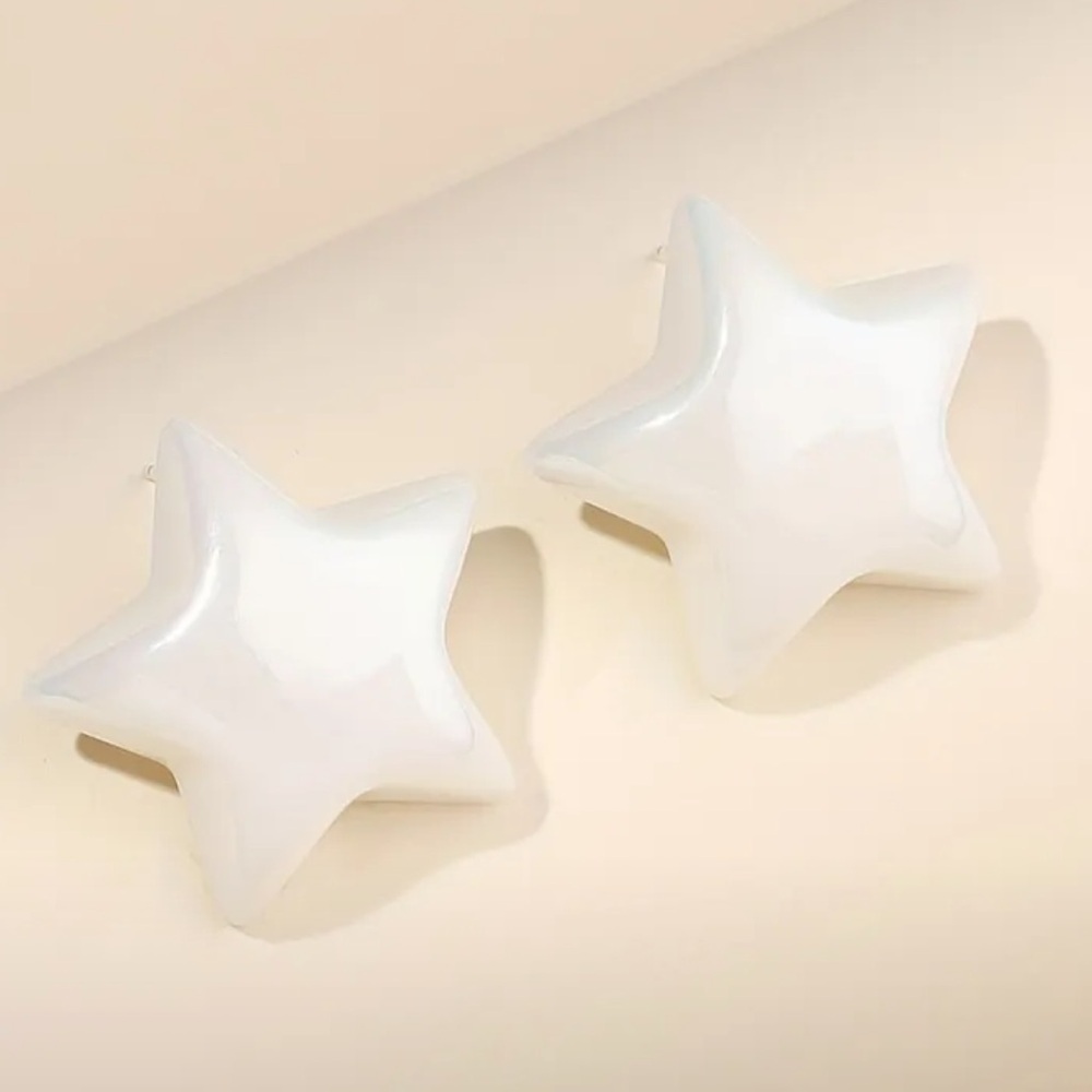 White Star Acrylic Earrings